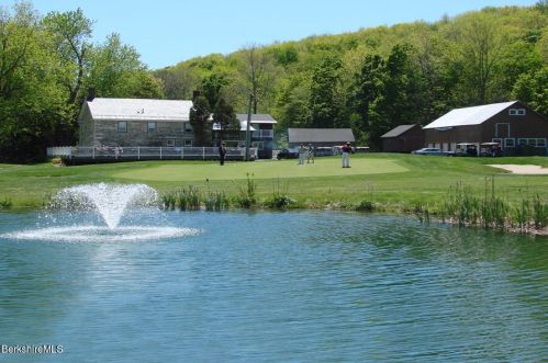 775 Williamstown Rd, Hancock, MA 01237 exterior