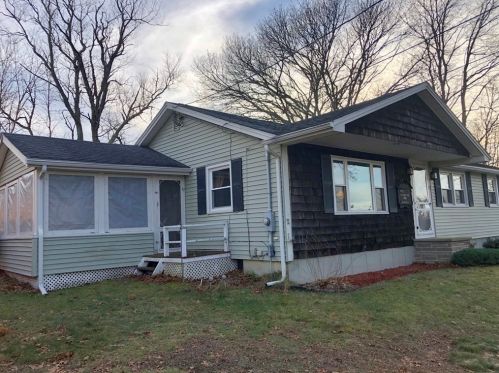 15 Orchard Ave, Webster, MA 01570 exterior