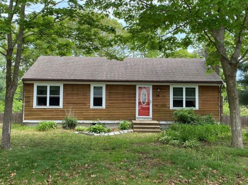 39 Raffi Ave, Teaticket, MA 02536 exterior