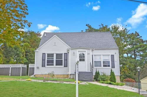 33 Hawthorne St, New Britain, CT 06053 exterior