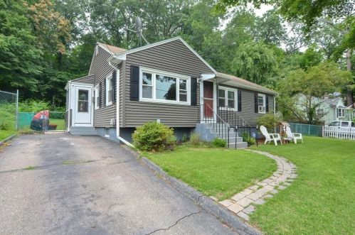 27 Winchester Ave, Worcester, MA 01603 exterior