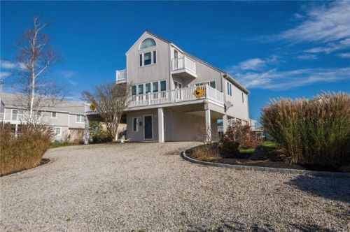 144 Saltaire Ave, South Kingstown, RI 02882 exterior