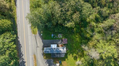 2 Dewey Dr, Topsham, ME 04086 exterior