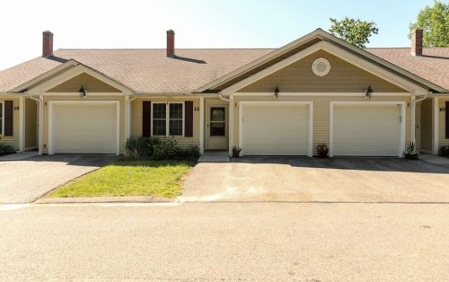 12 Mark Cir, Rutland, MA 01543 exterior