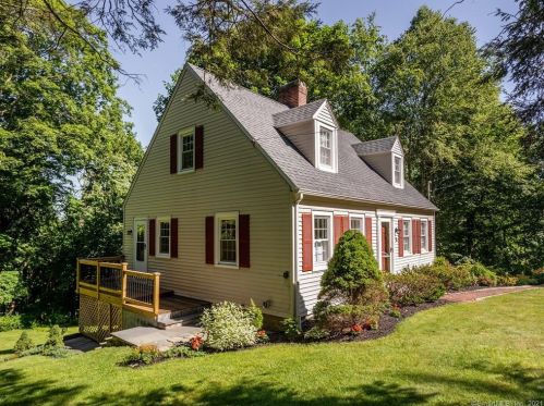 11 South St, Washington-Depot, CT 06793 exterior