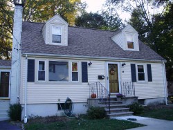 44 White Ave, Newton, MA 02459 exterior