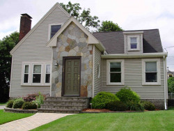 132 Crafts St, Newton, MA 02460 exterior