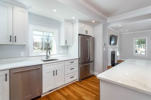 472 Main St, Stoneham, MA 02180 exterior