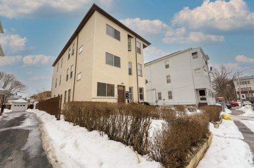 93 Cutler St, Worcester, MA 01604 exterior