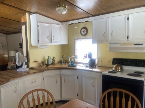 64 Wentworth Rd, Grafton, NH 03240 exterior