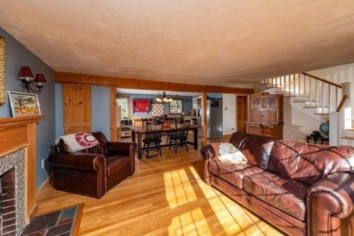 46-46A Mcclelland Rd, Halifax, MA 02338 exterior