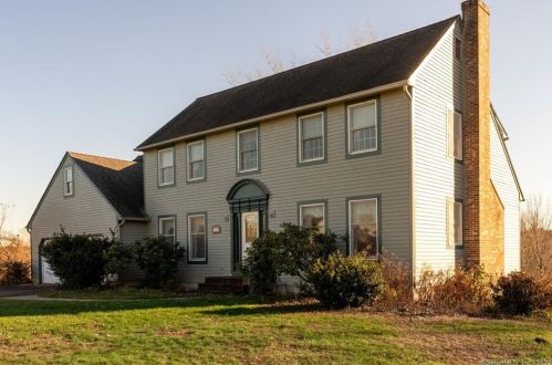 138 Melrose Rd, East-Windsor, CT 06016 exterior
