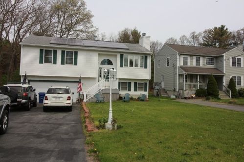 801 New Plainville Rd, New Bedford, MA 02745 exterior