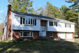 4 Susan Ln, Rochester, NH 03867 exterior