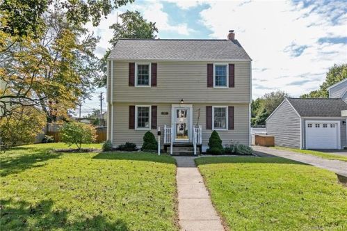 67 Laughlin Rd, Stratford, CT 06614 exterior