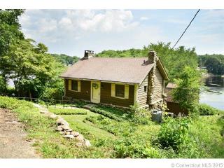 35 Shore Dr, Higganum, CT 06441 exterior