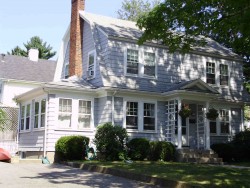 23 Wedgewood Rd, Newton, MA 02465 exterior