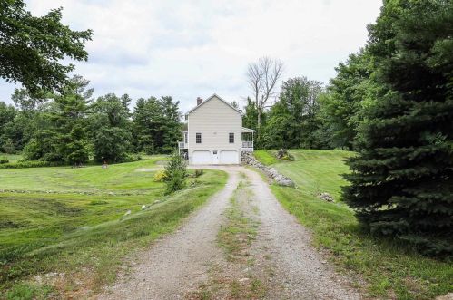 734 High St, Candia, NH 03034 exterior