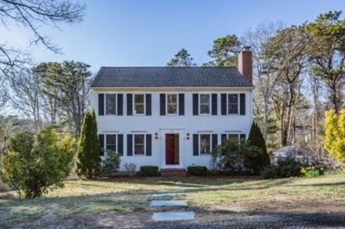 20 Stratford Ln, Yarmouth, MA 02675 exterior