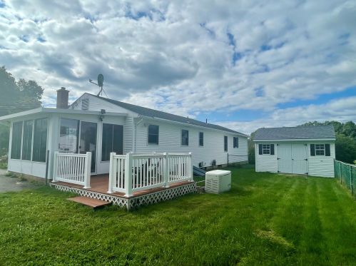 4 Mary Ln, Vernon, CT 06066 exterior