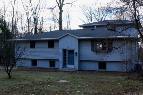 17 Deer Run, East-Hampton, CT 06447 exterior