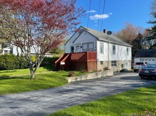 250 Dunham St, Norwich, CT 06360 exterior