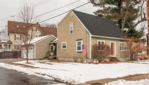 53 Haines St, Nashua, NH 03060 exterior