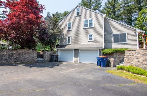 15 Leonard St, Carver, MA 02330 exterior