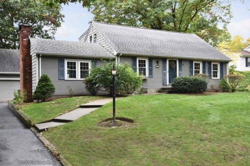 12 Cedar Way, Valley Falls, RI 02864 exterior