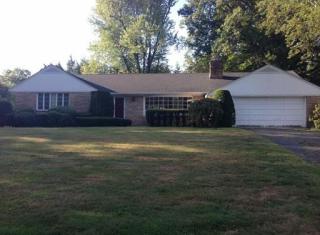 123 Crestview Cir, Longmeadow, MA 01106 exterior