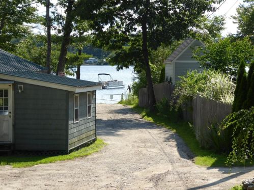 83 Webster Ave, Pelham, NH 03076 exterior