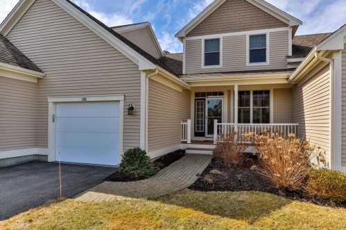 108 Grey Hawk Dr, Mashpee, MA 02649 exterior