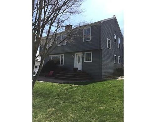4 Seagull St, Pigeon Cove, MA 01966 exterior