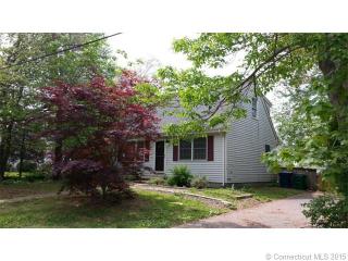 12 Lois Ave, Waterford, CT 06385 exterior