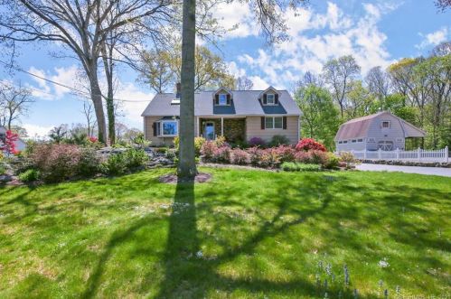 76 William St, Huntington, CT 06484 exterior