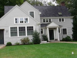 8 Pilgrim Rd, Newton, MA 02468 exterior