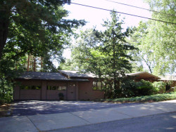 197 Baldpate Hill Rd, Newton, MA 02459 exterior