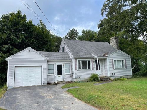 7 Stobie St, Winslow, ME 04901 exterior