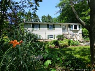 22 Rasted Ln, Meriden, CT 06450 exterior