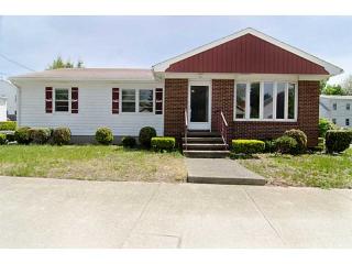 33 Rushmore Ave, Providence, RI 02909 exterior