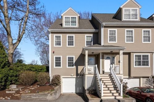 1407 Centre St, Roxbury-Xing, MA 02132 exterior