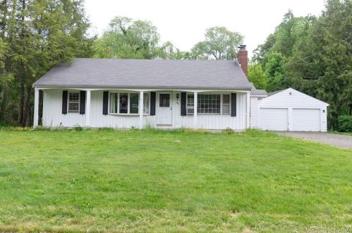 302 Stonegate Rd, Southington, CT 06489 exterior