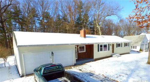 38 Wagon Rd, Enfield, CT 06082 exterior