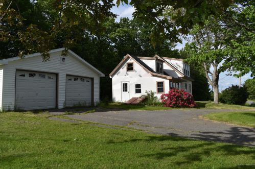147 Webb Rd, Pittsfield, ME 04967 exterior