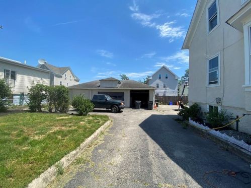 71 Metcalf St, Providence, RI 02904 exterior