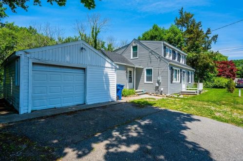 10 Cross Rd, Waterford, CT 06385 exterior