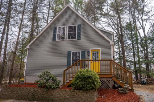 115 Birchwood Dr, Wales, ME 04280 exterior