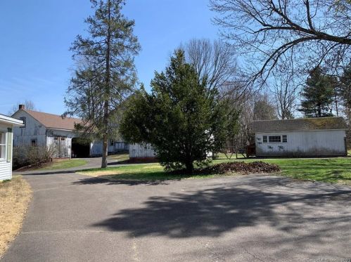 1 Pinney Rd, Somers, CT 06071 exterior