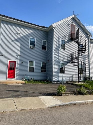 21 Mechanic St, Webster, MA 01570 exterior