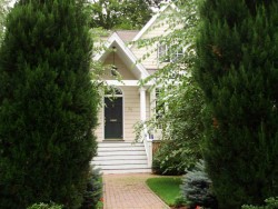 39 Moffat Rd, Newton, MA 02468 exterior